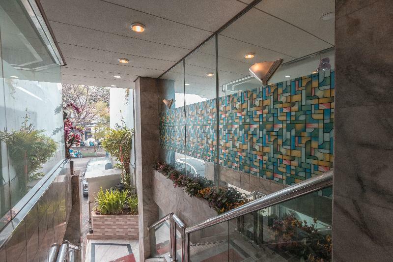 Oyo 671 Hotel Capitol ジャカルタ エクステリア 写真